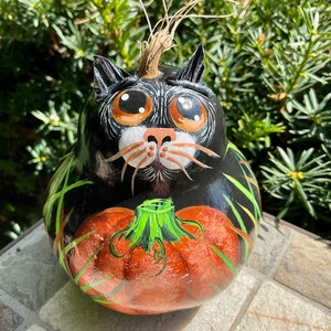 FALL PUMPKIN CAT Gourd Mini, Hand Painted Gourd, Black Cat w/Gold Eyes, Mini Cat Gourd 3 1/2” Tall, Fall Decor, “Cat Person” Gift, Cat Art