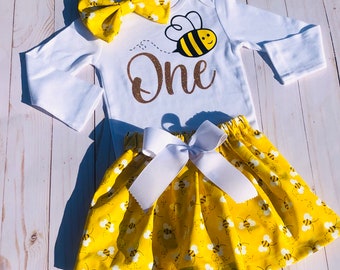 baby girl bee outfit