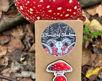 Fly Agaric Fungi Pin Badge, mushroom art badge, Amanita pin, cottagecore accessories, autumn pin badge, fall accessories, fungi lovers gift