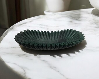 Tigela de mármore verde para decoração de casa, tigela decorativa, tigela de mármore verde com ondulações, tigela de babados feita à mão, presente de inauguração, decoração de mesa, presente para ela