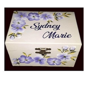 Joyero musical de madera pintado a mano con bailarina personalizada "The Sydney Marie" para niña de las flores, bautizo, recital de baile, cumpleaños y comunión.