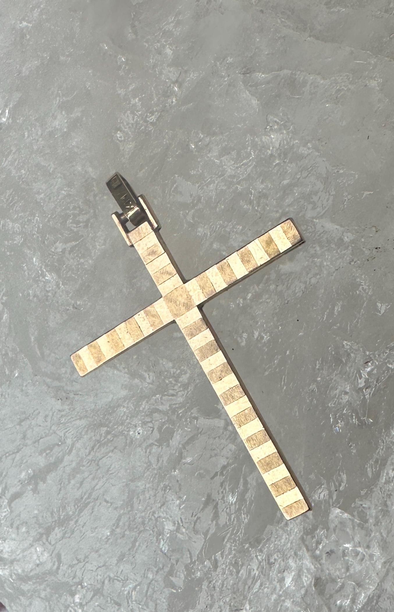 Pendentif Croix Ancienne En Plaqué Or - Occasion - Bijou Religieux Vintage