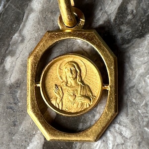 Medalla de bebé con placa de oro religiosa francesa del Sagrado Corazón de Jesús