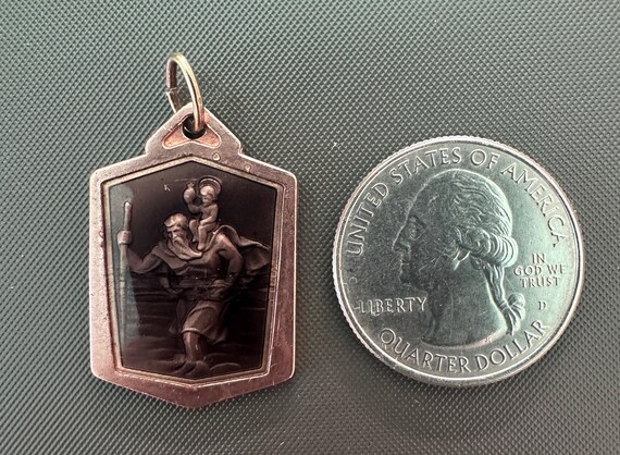 Ancien Pendentif En Métal Argenté Régionale Saint Christophe