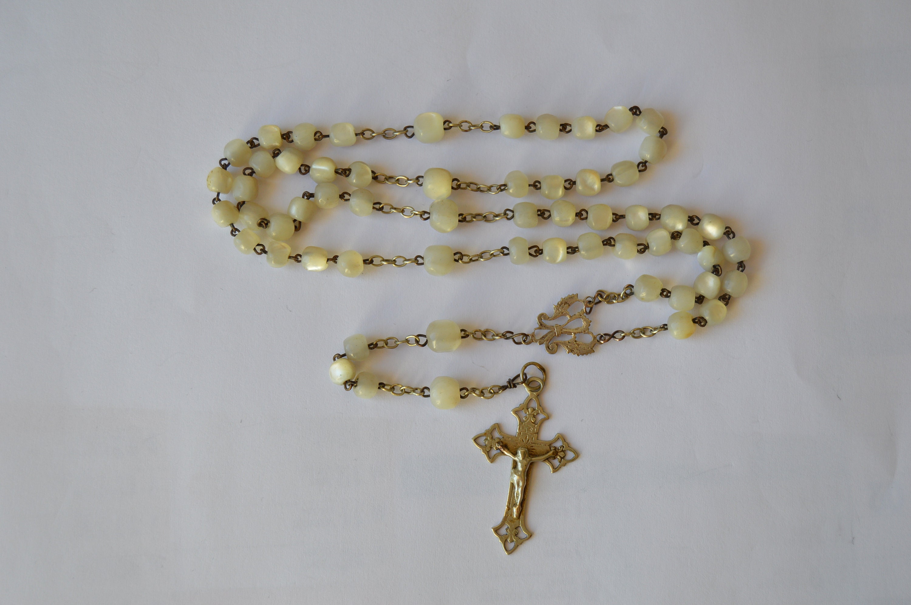 Art Nouveau Français Rosaire d'argent et de Perles Pour Le Don Communion