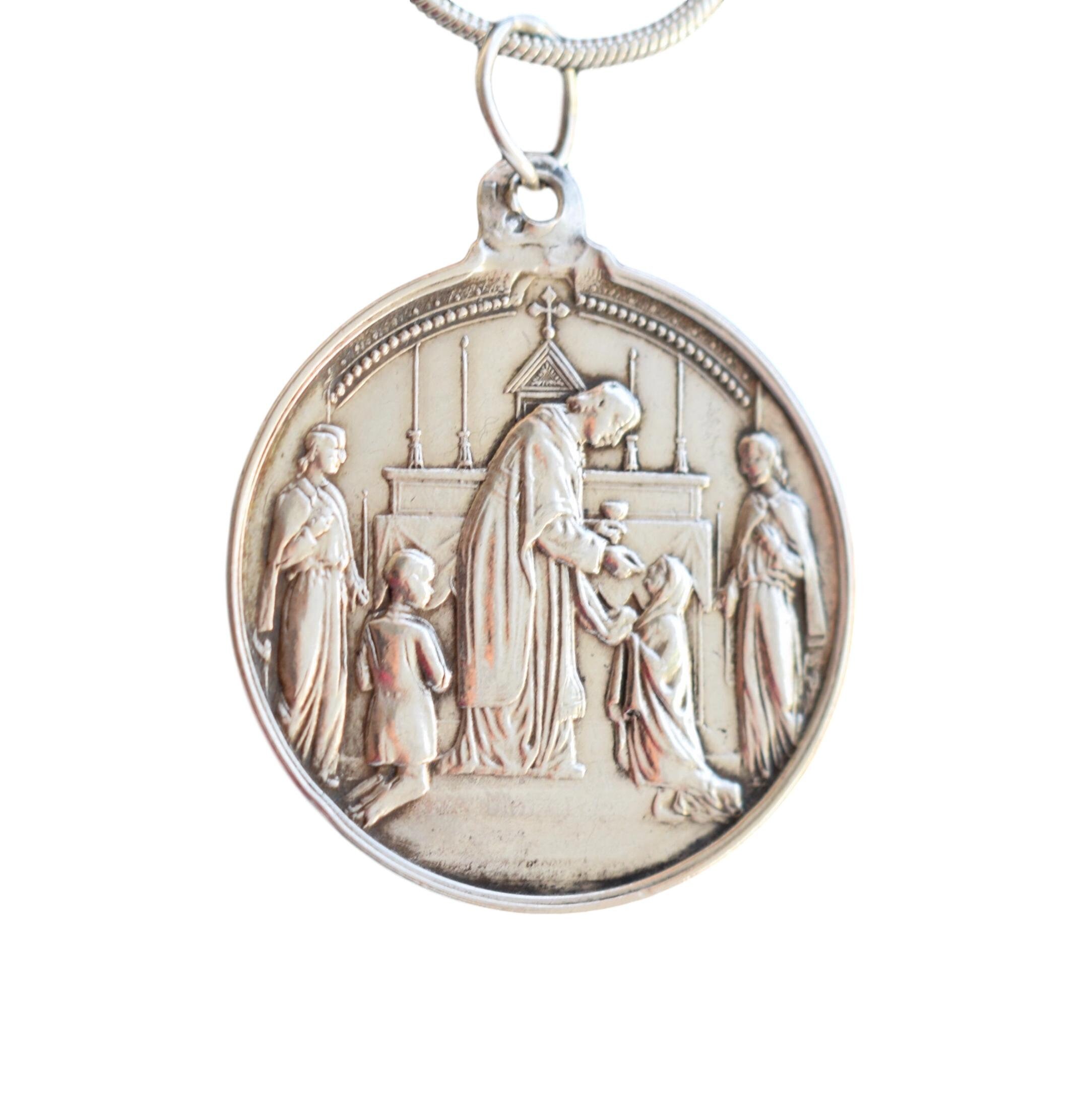 Médaille d'argent Sterling de La Première Communion Antique