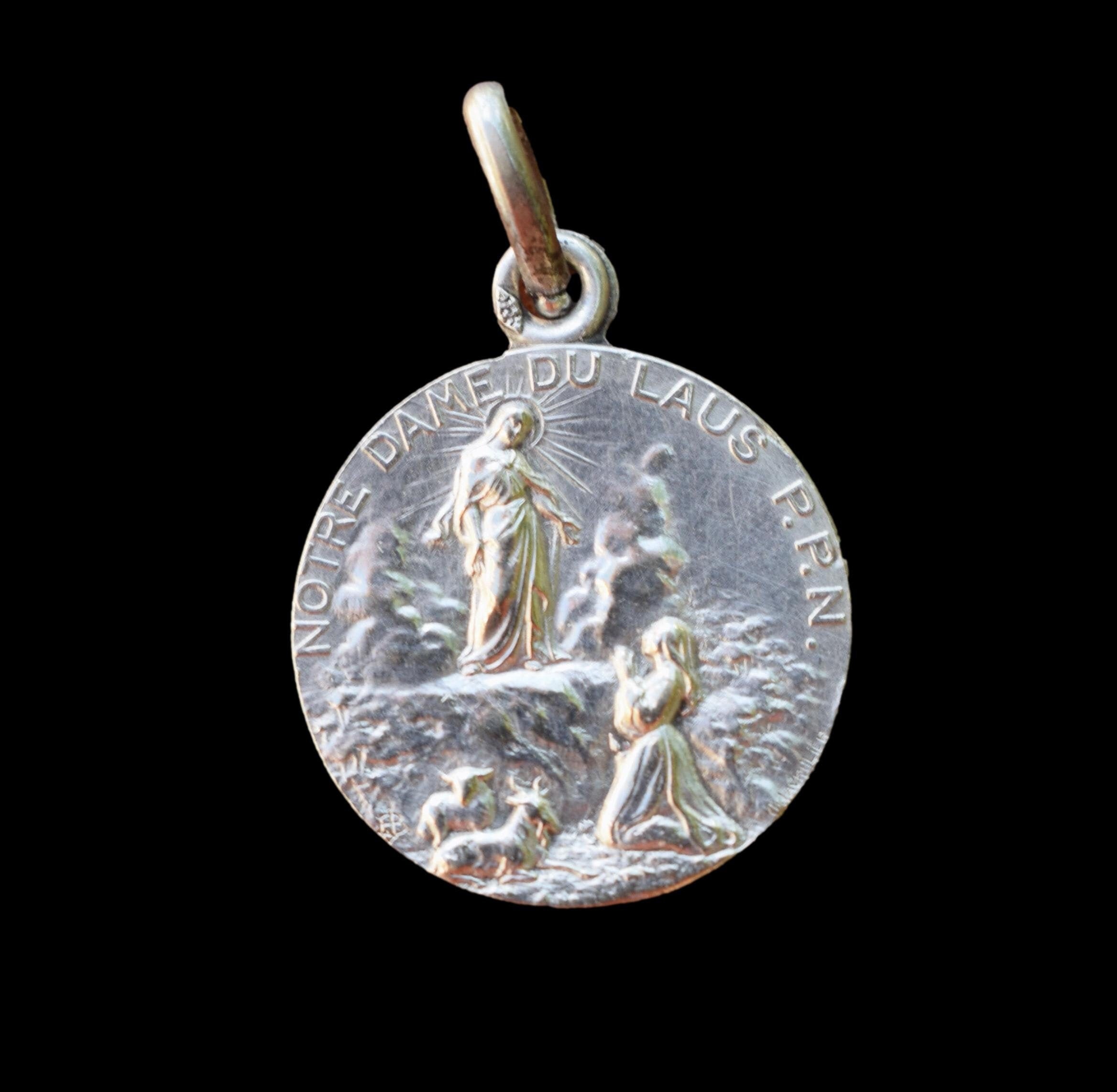 Médaille Plaquée d'argent de Notre-Dame Laus Par A. Lavrillier