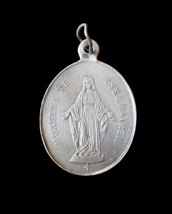 Médaille Vierge Marie Miraculeuse en Nacre - 15mm | La Boutique des