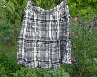 CLERANCE Vintage 100% Linen Skirt Black and White Checked with Pockets  Size EU 36 US Small Women Summer Skirt Short Skirt Plaid Linen Skirt