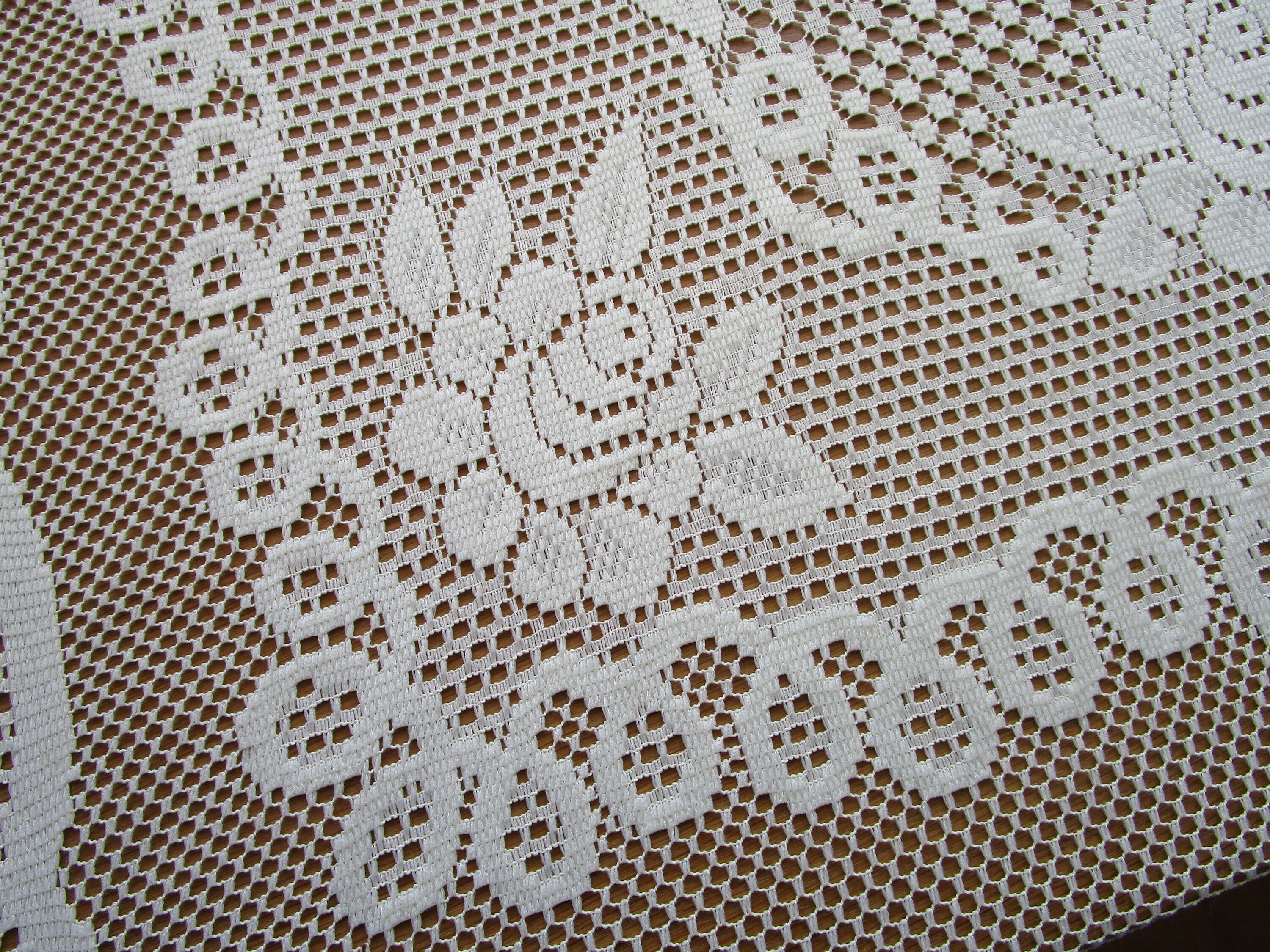 ①ヴィンテージ　クリーム色 レース テーブルクロス 北欧 レース テーブルクロス リビング シンプル ティーテーブル