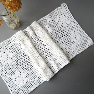 Vintage Swedish Hand Crochet Table Runner White Table Runner Folk Style Table Topper Scandinavian Table Small Tablecloth Vintage Linens Gift