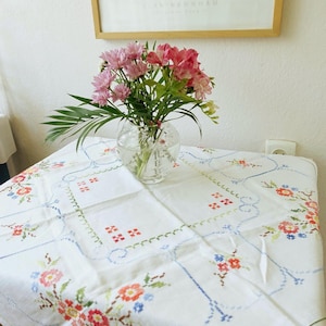 1950s Vintage weiße Leinen Baumwolle Tischdecke Retro Tischdeko Kreuzstich Tischdecke Floral schwedisch Skandinavische Größe 35&quot;x35&quot;