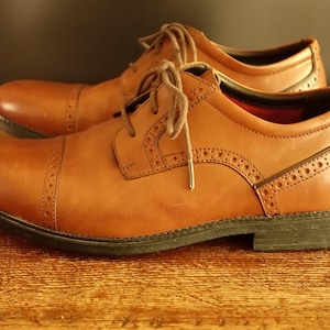 Richelieus pour hommes Chaussures en cuir Rockport marron pour hommes Chaussures à lacets en cuir pour hommes de haute qualité Tailles hommes : États-Unis : 10,5 €, 44,5 €, 10 UK ; 28,5 cm