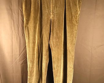 90s Vintage Corduroy Pants Men Fall Winter Trousers for Men Olive Green Pockets Zip Fly Straight Cut Classic Size W 41 L 30 // Size 52 EU