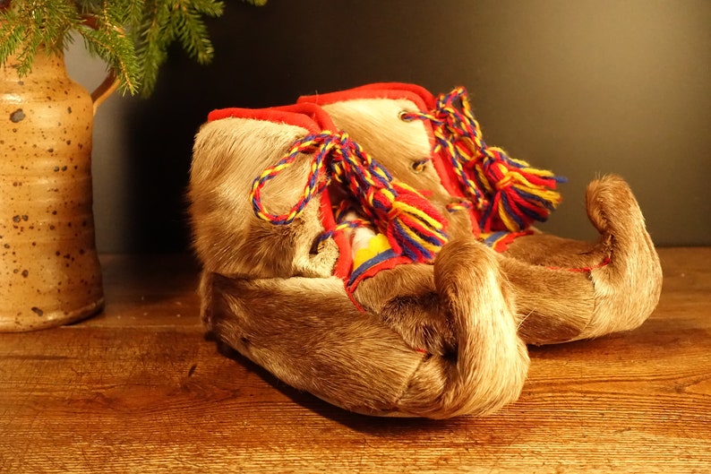 RARE Vintage Saami Lapland Shoes Reindeer Fur Boots Sami Boots Sami Shoes Slippers Mukluks Hand Crafted Finnish Folk Art Decorative Item image 7