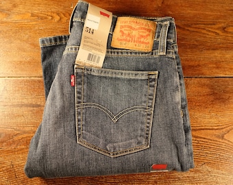 Levis Jeans 514 Blue Jeans Medium Wash 5 Pocket Zip Fly Straight Cut Red Tab Classic Taille W 32 L34 Excellent état NOS Inutilisé
