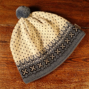 90s Vintage NEVERTEX Finland Knit Scandinavian Cap Blue White Winter Hat Men&#39;s Hat Ski Hat Women&#39;s Hat Wool Hat Scandinavian ski hat Size M