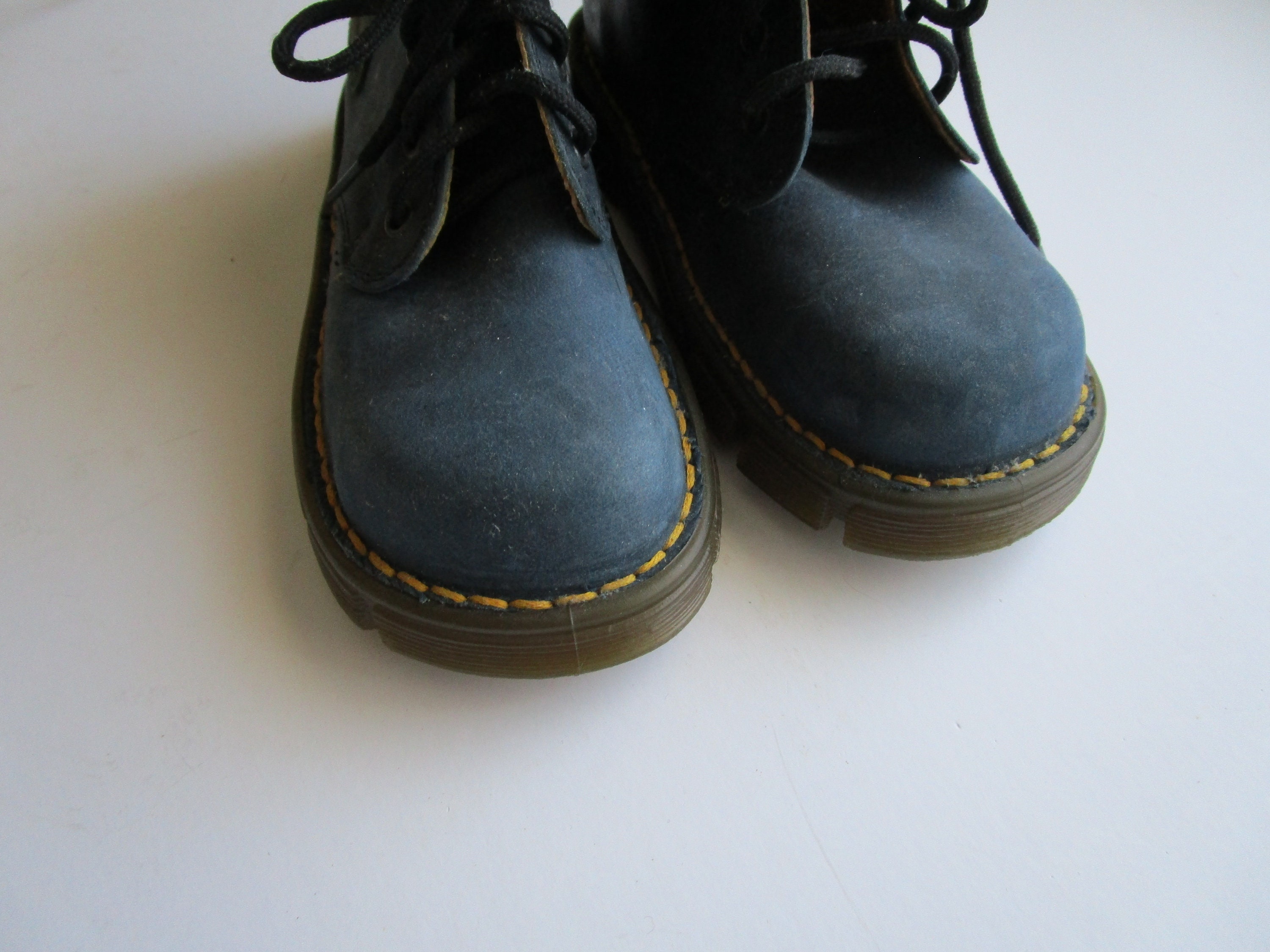 Dr.Martin 00s made in England激美！ブルースウェード 00s Vintage Kids Dr. Martens Boots the Original Made in
