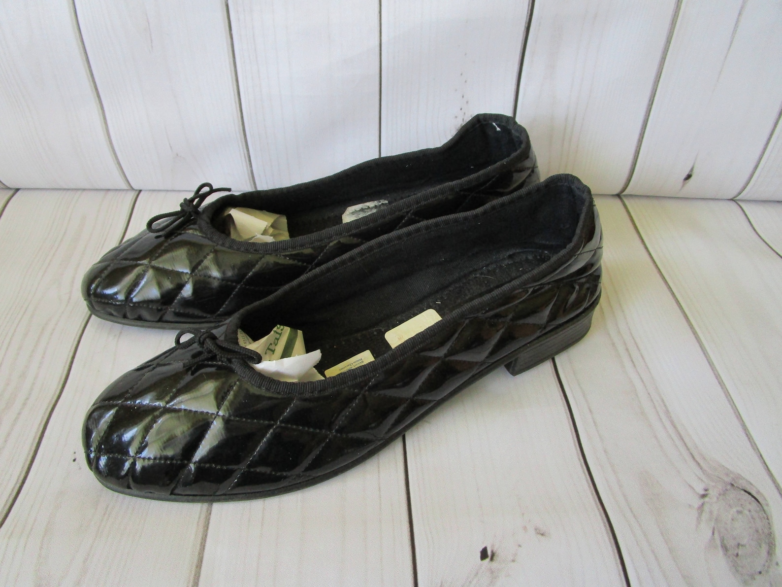 black quilted flat shoes patent leather ballet shoes vintage french shoe original 1980s vintage black quilted court shoes size 8