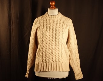 Vintage Classic Wool Jumper Cable Knit Ivory Cream White Warm Pullover Ski Sweater Warm Winter Jumper Women's size M Medium