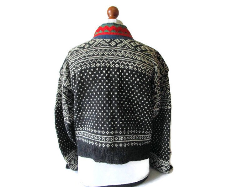 70s Vintage Norwegian Cardigan Black White Red Nordic Pattern Norway Folk Jacket Pure New Wool Sweater Knitted Cardigan Size Women M Large