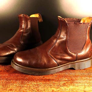 Vintage Old The Original Doc Martens Brown Leather Dr. Martens Chelsea Boots Grunge Gorpecore Designed in England Size EU 42 / US M 9 / UK 8