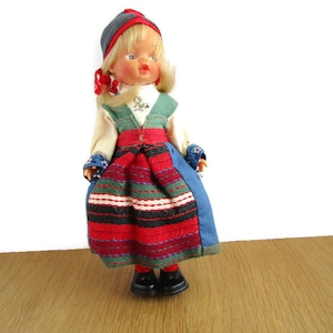 Beautiful Scandinavian Doll Collectible Folk Doll Collectors doll Ethnic dress doll Souvenir doll Folk Costume Doll Vintage 70s Doll