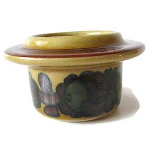 Arabia Finland OTSO Hand Painted Ceramic Egg Cup Egg Holder Vintage  Eggcup Scandinavian Design by Raija Uosikkinen