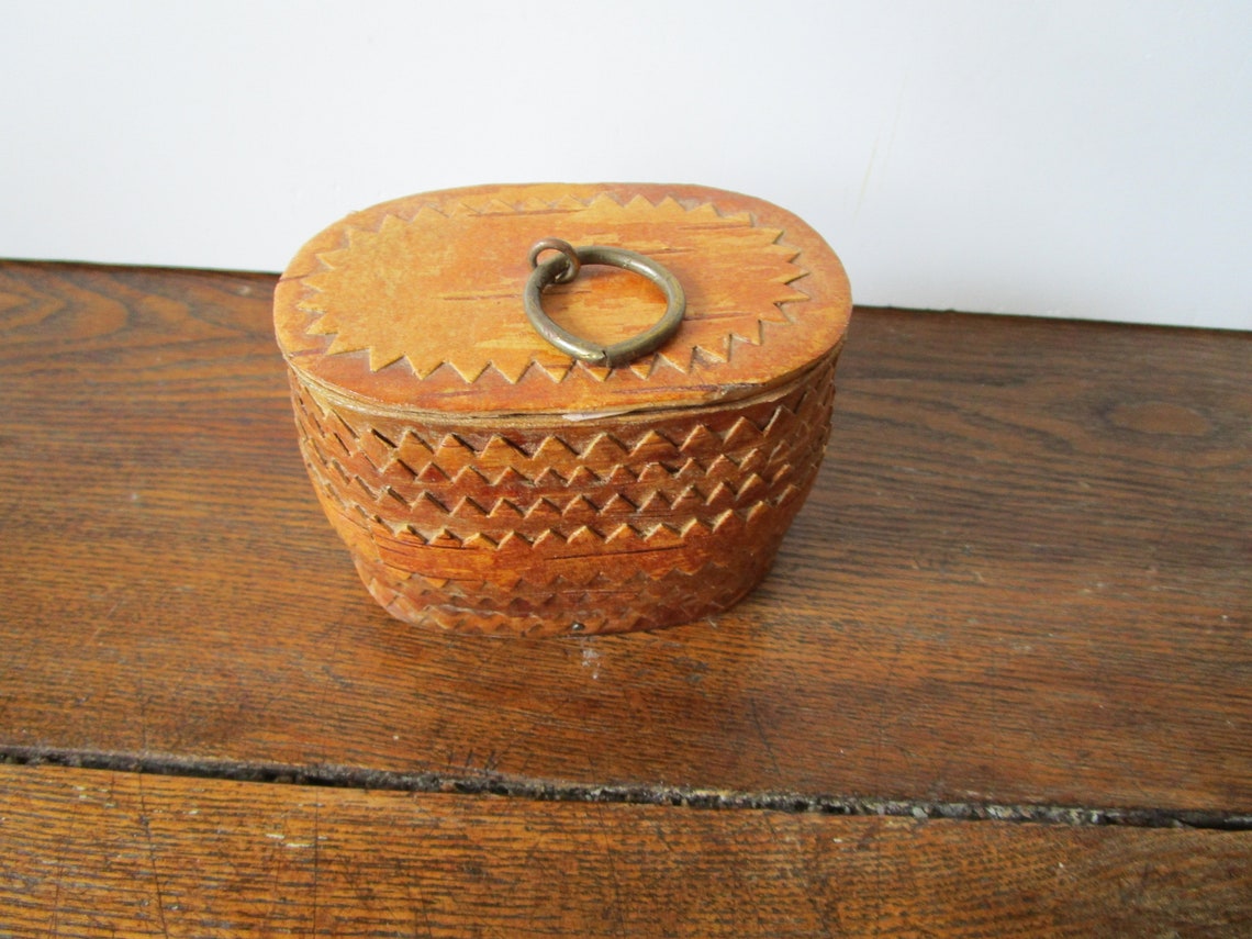 UNA vintage sueca hecha a mano pequeña caja de almacenamiento | Etsy