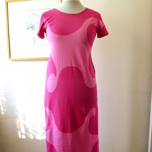 00s VTG Marimekko Finland Dress Short Sleeve Straight Abstract Pattern Pink Scandinavian Finnish Design Cotton Jersey Size Woman&#39;s S Small