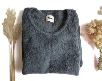 Mohair Wool Jumper Y2K Vintage Sweater  Grey Wool Pullover Gift For Her Christmas Gift Size Women fits S Small to M Medium