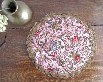 Vintage Small Round Doily Floral Doily Tapestry Doily Brocade Doilies Table Topper European Vintage Table Linens Boho Decor Photo Props