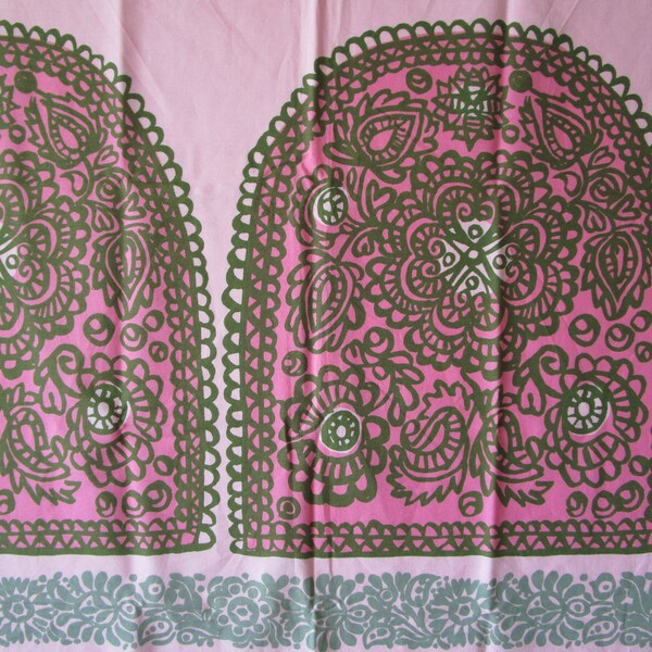 Marimekko Pink Green "Satula" Cotton Fabric Maija Isola 1960 Suomi Finland  1/4 Yard; 25 " ; 63 cm X 57" / 145cm, Fabric Piece Scrap