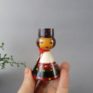 1 pc. Vintage Handmade Wooden Collectible Folk Costume Doll Made in Estonia USSR Wood Dolls For Collection Folk art