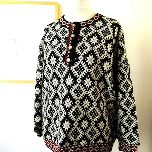 80s Vintage Norwegian Pullover Nordic Wool blend Knitted Jumper Ski Sweater Grey Cream White Red Woman&#39;s Sweater Size M - L
