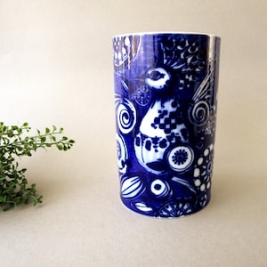 7.5&quot; Studio-Line Design Bjorn Wiinblad for Rosenthal Germany Cobalt Blue Bird Vase, Vintage 1970s, MCM Home Décor, Collectible Porcelain