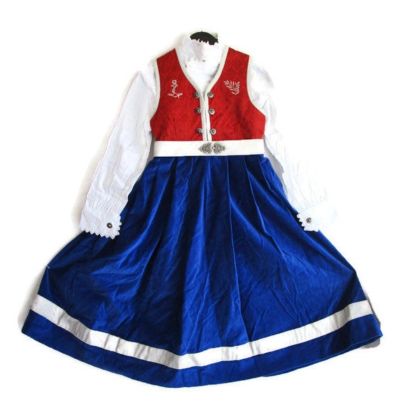 Robe de soirée NOS Scandinave Festdrakt pour fille. Style de robe folklorique traditionnelle norvégienne pour filles inspiré. Taille 104 euros; 110 EUR, état neuf