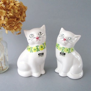 Pair Cat Figurines by GULDKROKEN HJO Sweden White Kitty Cat Retro Ceramic Cat Collectible Cats Cat Lovers Gift Shelf Desk Décor RARE