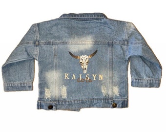 Malowana na zamówienie dziecięca kurtka dżinsowa
