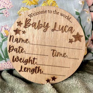 Accesorio fotográfico personalizado para bebé "Bienvenido al mundo"