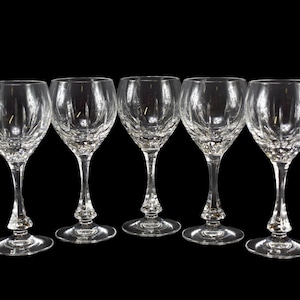 Vintage Baccarat Kristall Set mit 5 Weingläsern