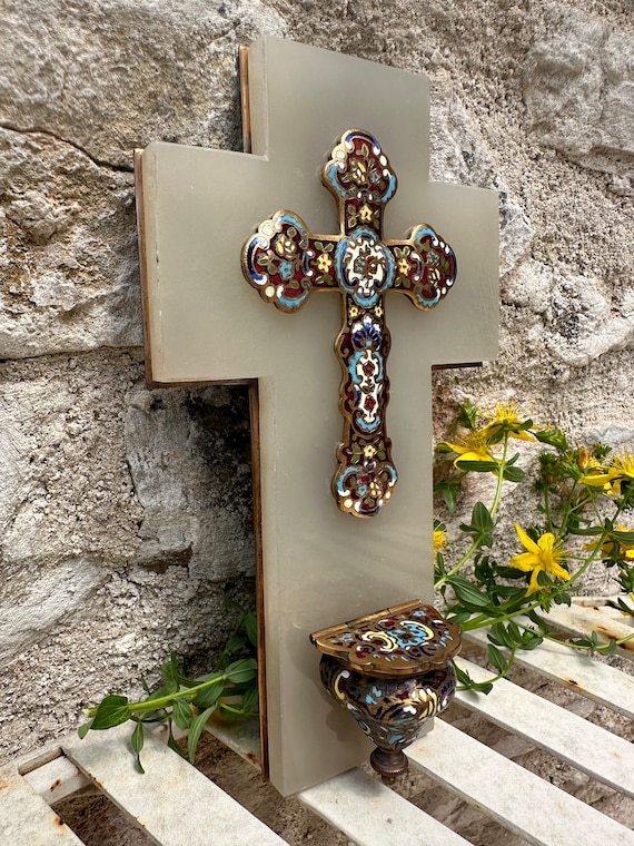 フランス　アンティーク　聖水盤　イエスキリスト 磔刑　十字架　クロス フランス アンティーク 聖水盤 イエスキリスト 磔刑 十字架 クロス