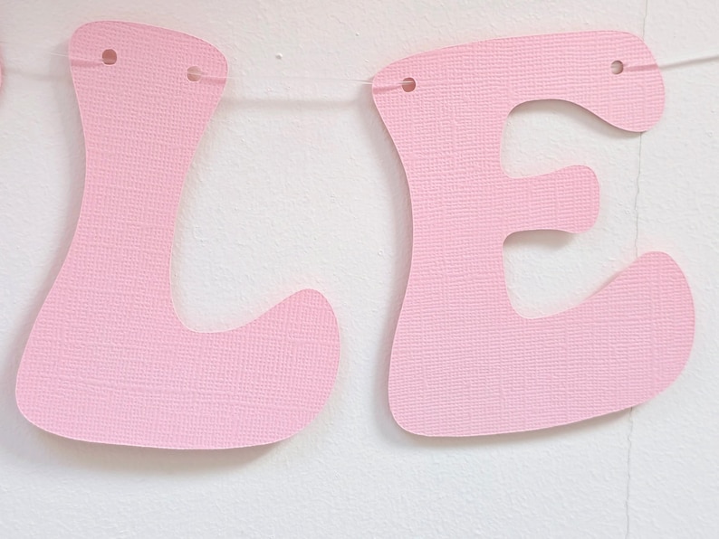 Due graziosi striscioni personalizzati per il secondo compleanno delle bambine, ideali come regalo memorabile Pink card
