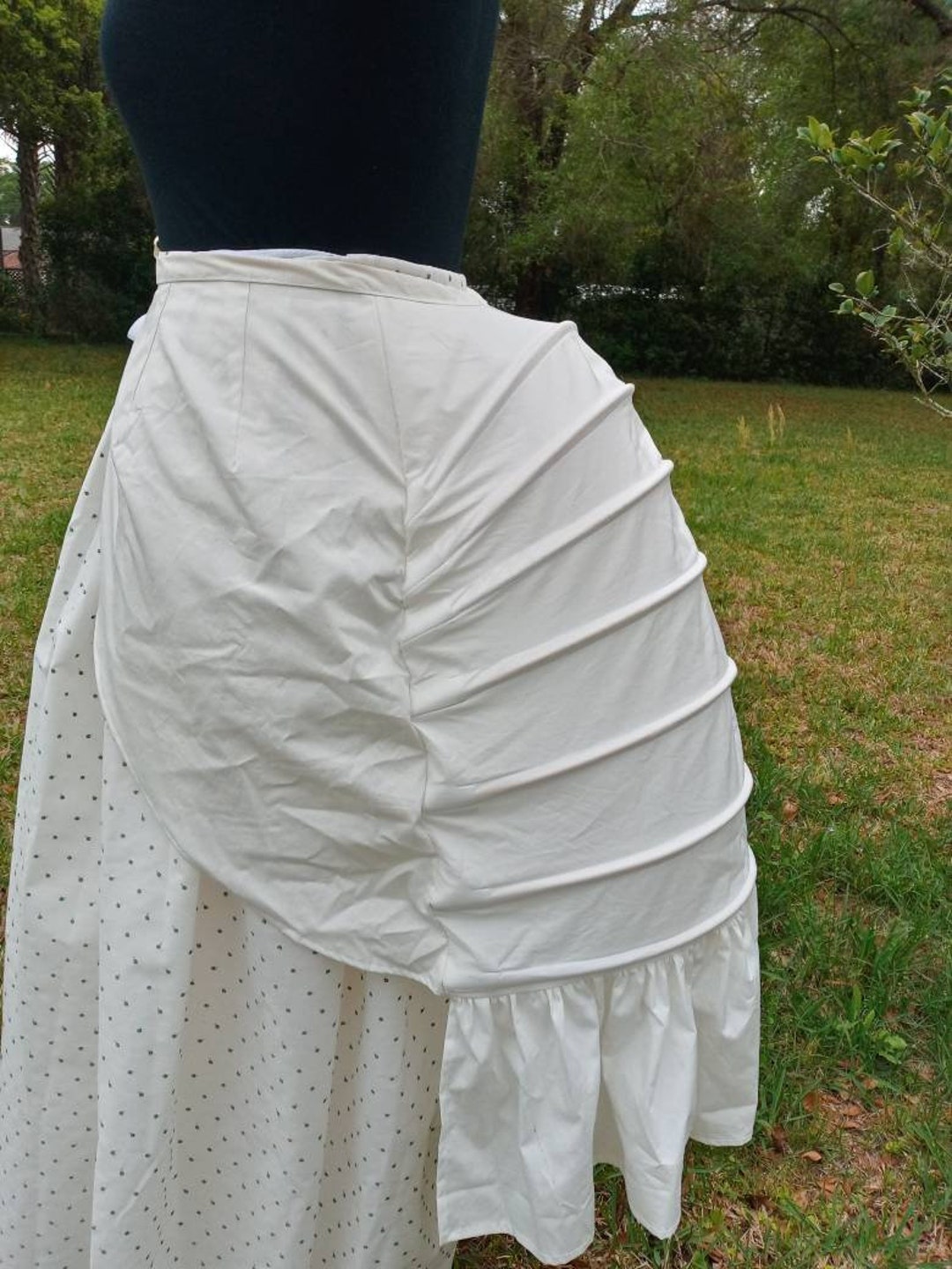 スカート 1860s~1880s Bustle Skirt 1880s Green Bustle Skirt – Fashion Through Herstory
