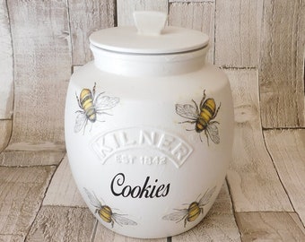 White Honey Bee Cookie Jar, 2 litre kilner jar, Biscuit Barrel , White Cookie Storage Jar, Bees