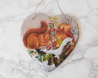 Winter Squirrel Slate Heart Plaque: Decoupage Wall Art (15cm)