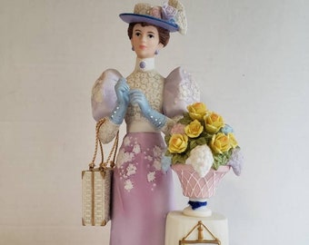 Vintage Avon Presidents club 2001 Mrs. Albee Award Figurine 