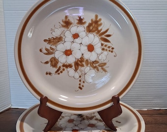 Vintage Stoneware Dessert Plates, Dried Flowers, Set of Four, Made in Japan