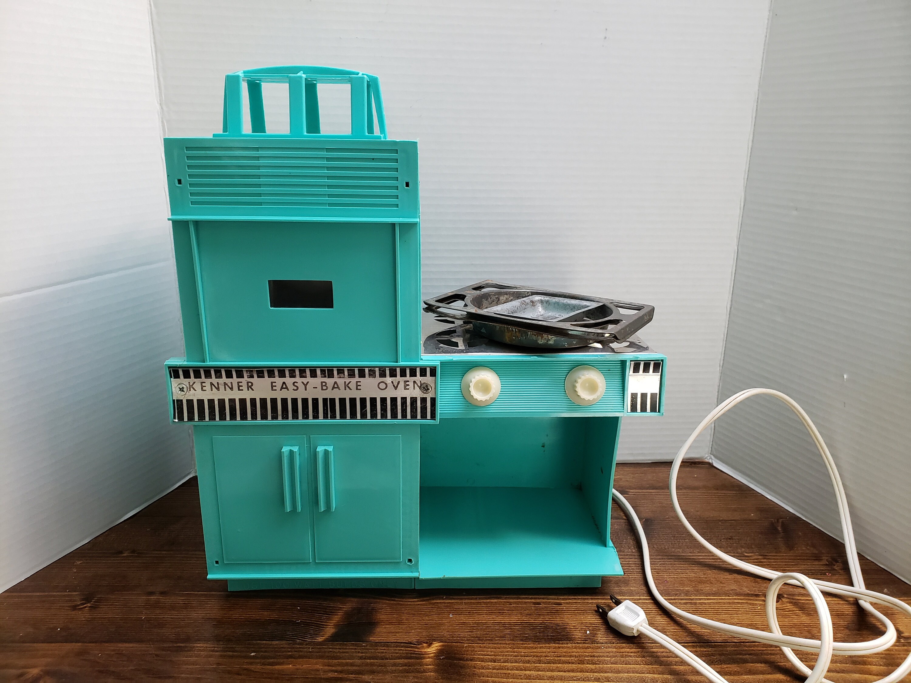Easy bake cheap oven 1960s