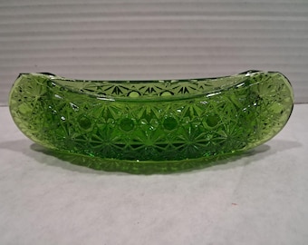Vintage Smith Glass Daisy and Button Green Small Canoe Shape Bowl, trinket dish